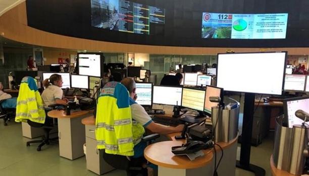 Así es el trabajo de los médicos del Summa: 3.000 llamadas al día y un máster de 2 años en Emergencias