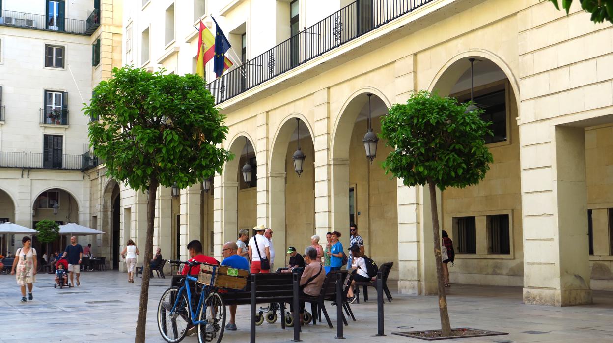 Imagen de la Audiencia de Alicante, donde este martes se juzgan los hechos