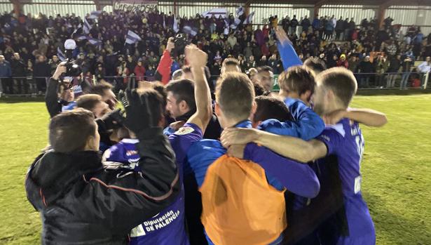 El Becerril hace historia al pasar de ronda en la Copa del Rey