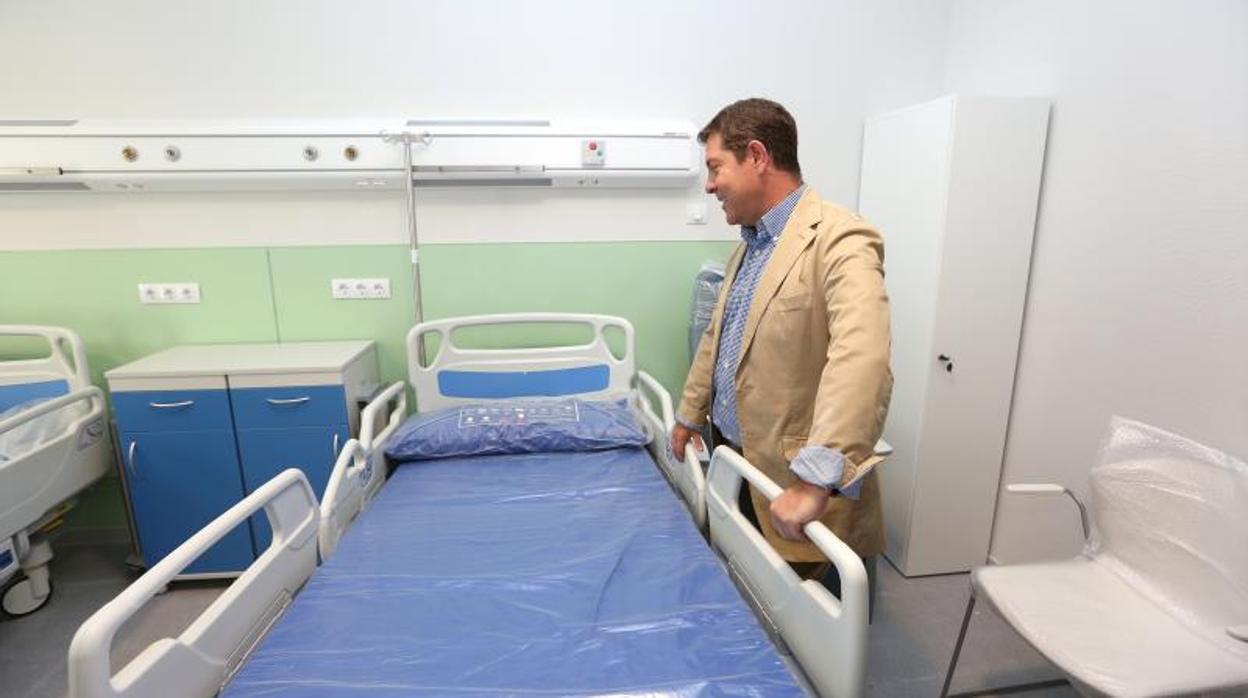 El presidente de Castilla-La Mancha, Emiliano García-Page, visita el nuevo hospital de Toledo en una imagen publicada hace escasos meses