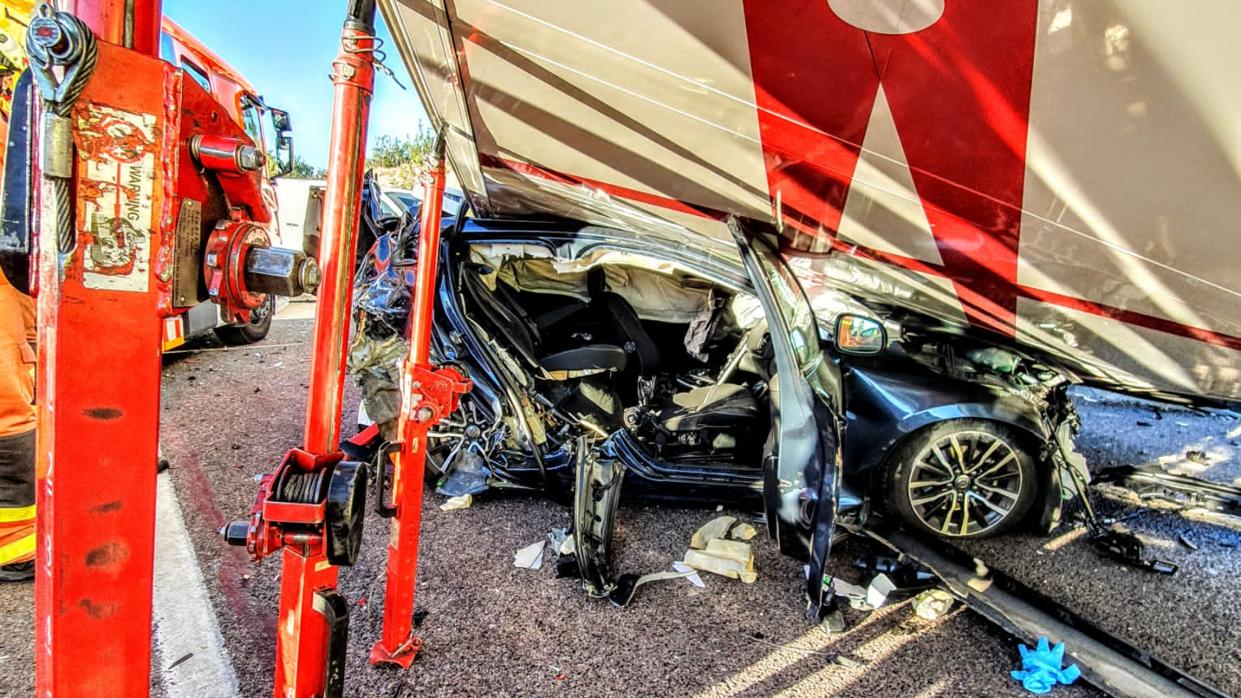 Imagen de uno de los vehículos afectados por el accidente