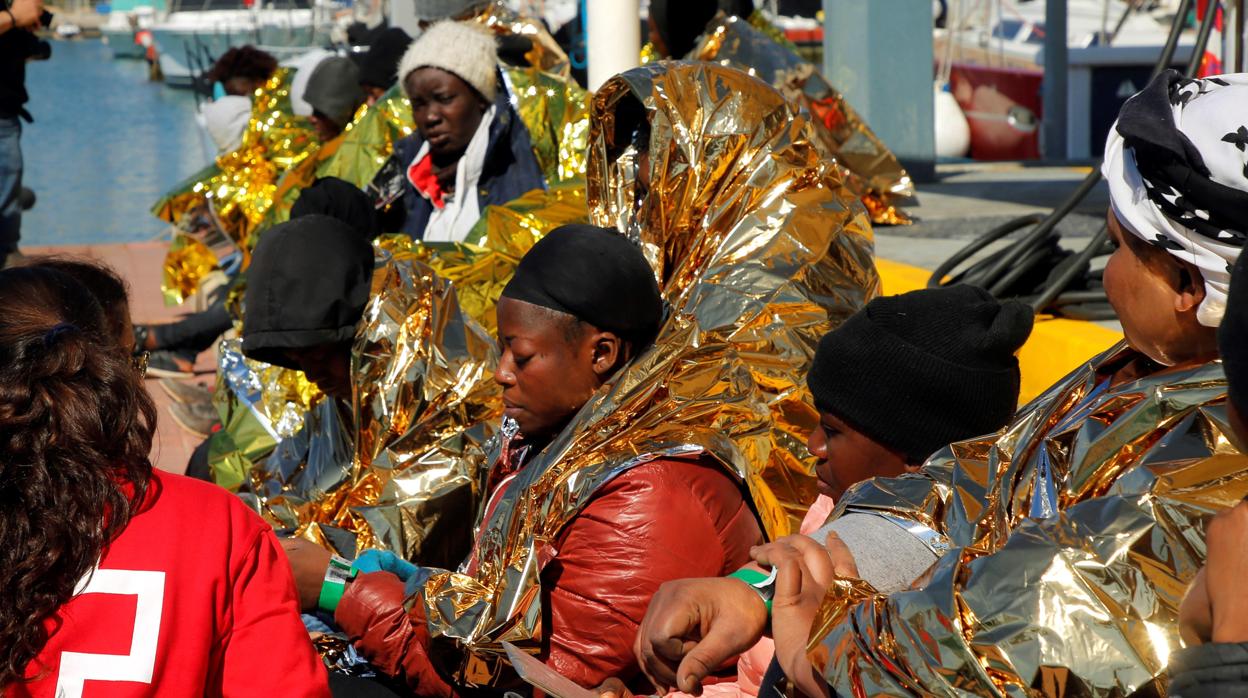 Llegada a Melilla en abril de las 31 mujeres que alcanzaron Chafarinas en otra embarcación