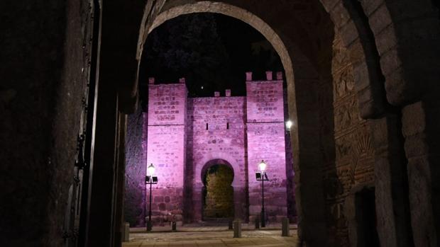 Toledo se iluminará de morado todo el fin de semana contra la violencia machista