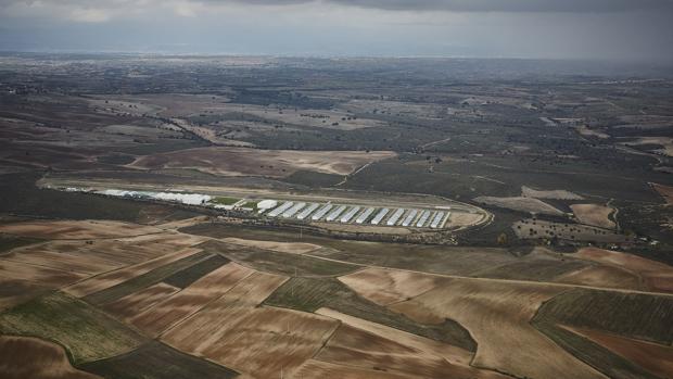 Mueren dos personas tras caerse una avioneta en el aeródromo de Casarrubios del Monte (Toledo)