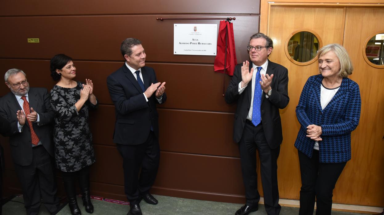 Inauguración del aula que llevará el nombre de Alfredo Pérez Rubalcaba en la UCLM en Ciudad Real