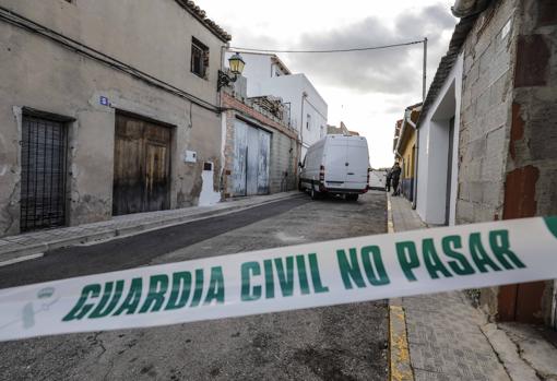 Imagen de la calle en la que se encuentra la casa alquilada del desaparecido