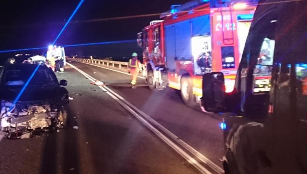 Dos accidentes causan retenciones en la autopista en Sagunto y en la carretera nacional en Sueca