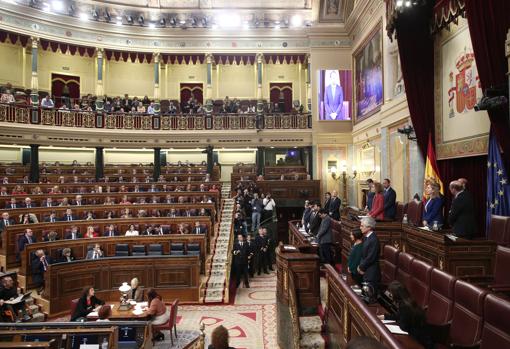 Imagen del hemiciclo durante la sesión de constitución de las Cortes para la XIV Legislatura en el Congreso de los Diputados