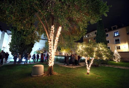 Los jardines del Taller del Moro se iluminan por primera vez esta Navidad