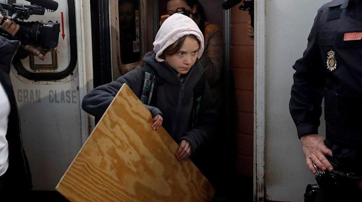 Greta Thunberg llegó este viernes a Madrid en tren