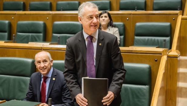 Los expertos comparecerán en el Parlamento para explicar sus propuestas para el nuevo Estatuto vasco