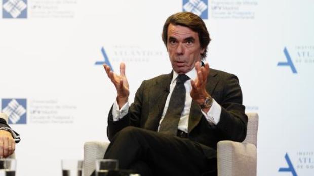 Aznar insta en París a la Unión Europea a combatir el islamismo de raíz