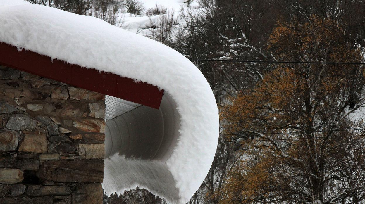 Viento, lluvia y nieve ponen en alerta a Castilla y León