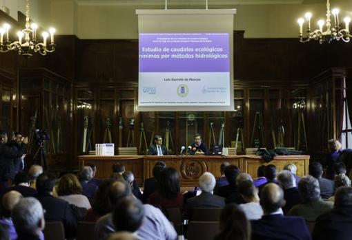 Asistentes al acto en la Universidad Politècnica de Madrid