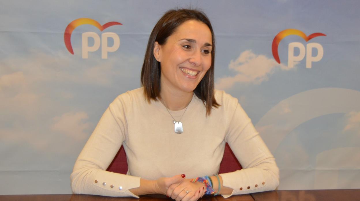 Alejandra Hernández, en rueda de presna