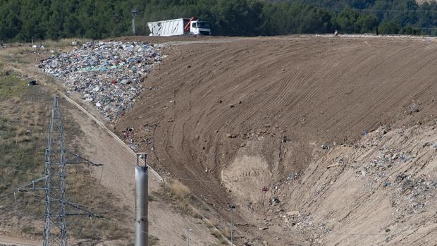 Estrategia del PSOE para ganar tiempo y enviar la basura a Toledo