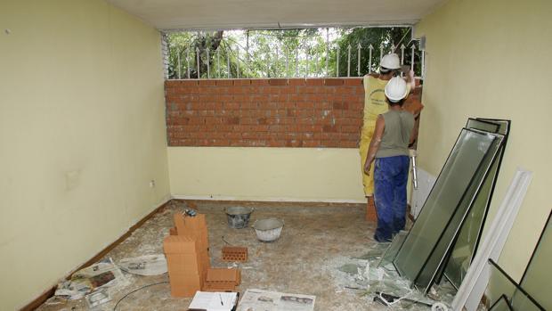 Detenido un hombre en Toledo por estafar a otro haciéndose pasar por el jefe de una empresa de reformas