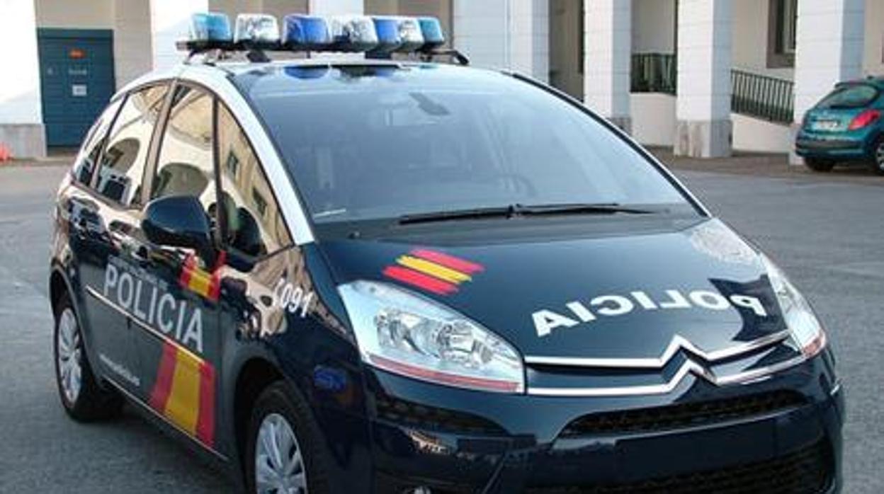 Coche de Policía Nacional