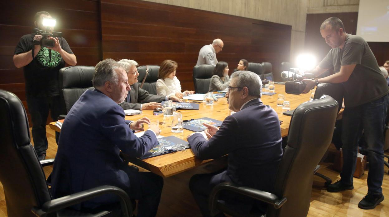 Reunión ayer del Consejo de Gobierno celebrado en la capital tinerfeña.