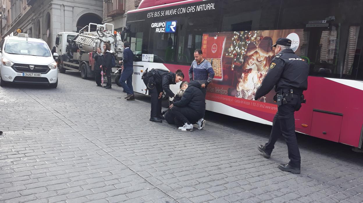 La motorista es atendida en el sueldo