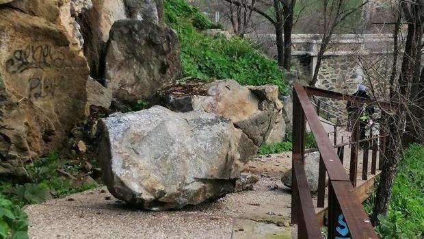 Cierran la senda ecológica de Toledo al desprenderse unas piedras de grandes dimensiones