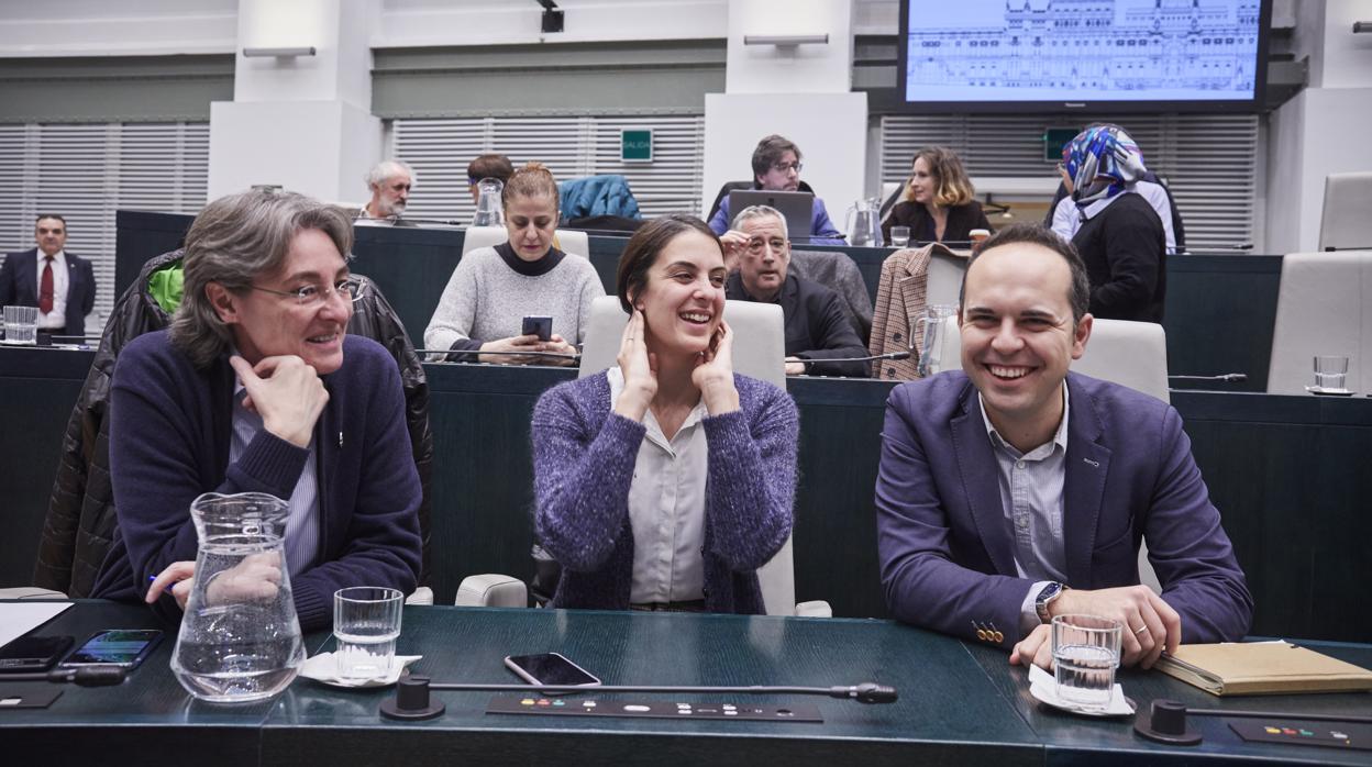 Marta Higueras, Rita Maestre y José Manuel Calvo