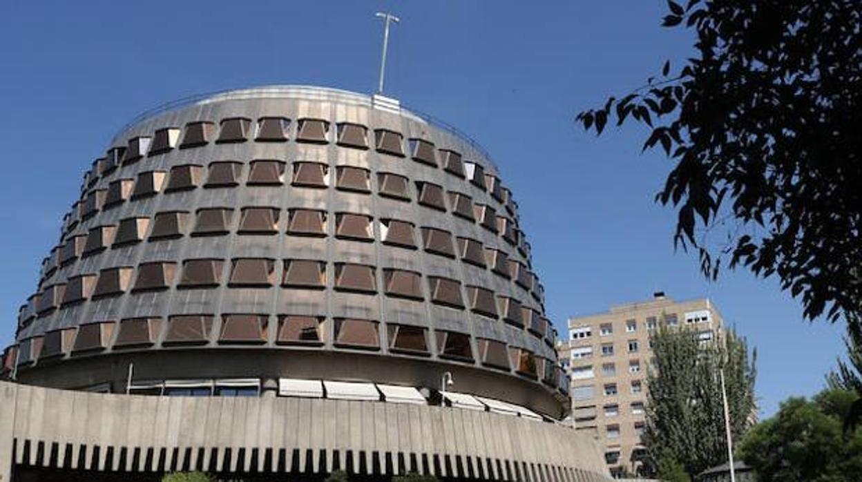 Fachada del Tribunal Constitucional, en Madrid