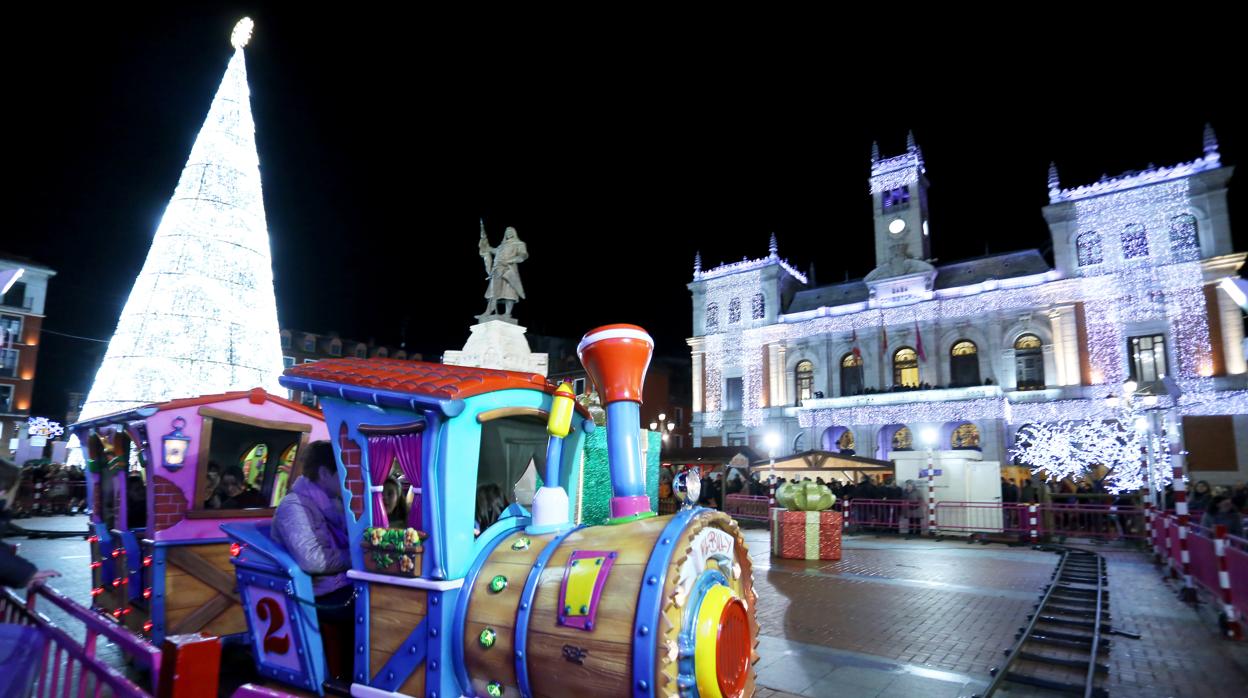 Iluminación navideña en la Plaza Mayor de Valladolid