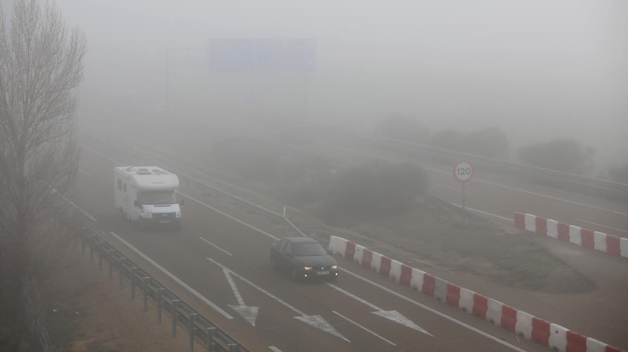 Niebla en la A-62 a su paso por Valladolid