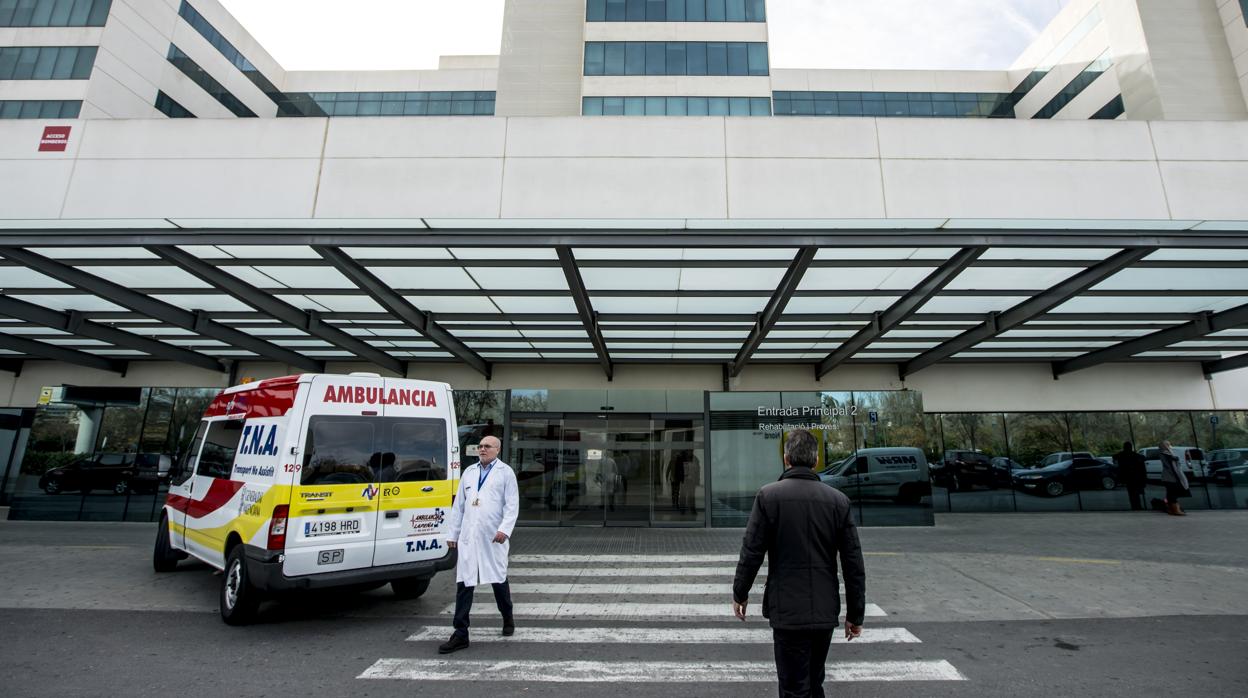 Imagen de la entrada del hospital La Fe de Valencia