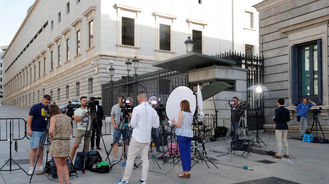 Imagen de archivo de la entrada principal del Congreso de los Diputados