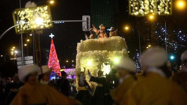 Cortes de tráfico con motivo de las Cabalgatas de Reyes de los distritos