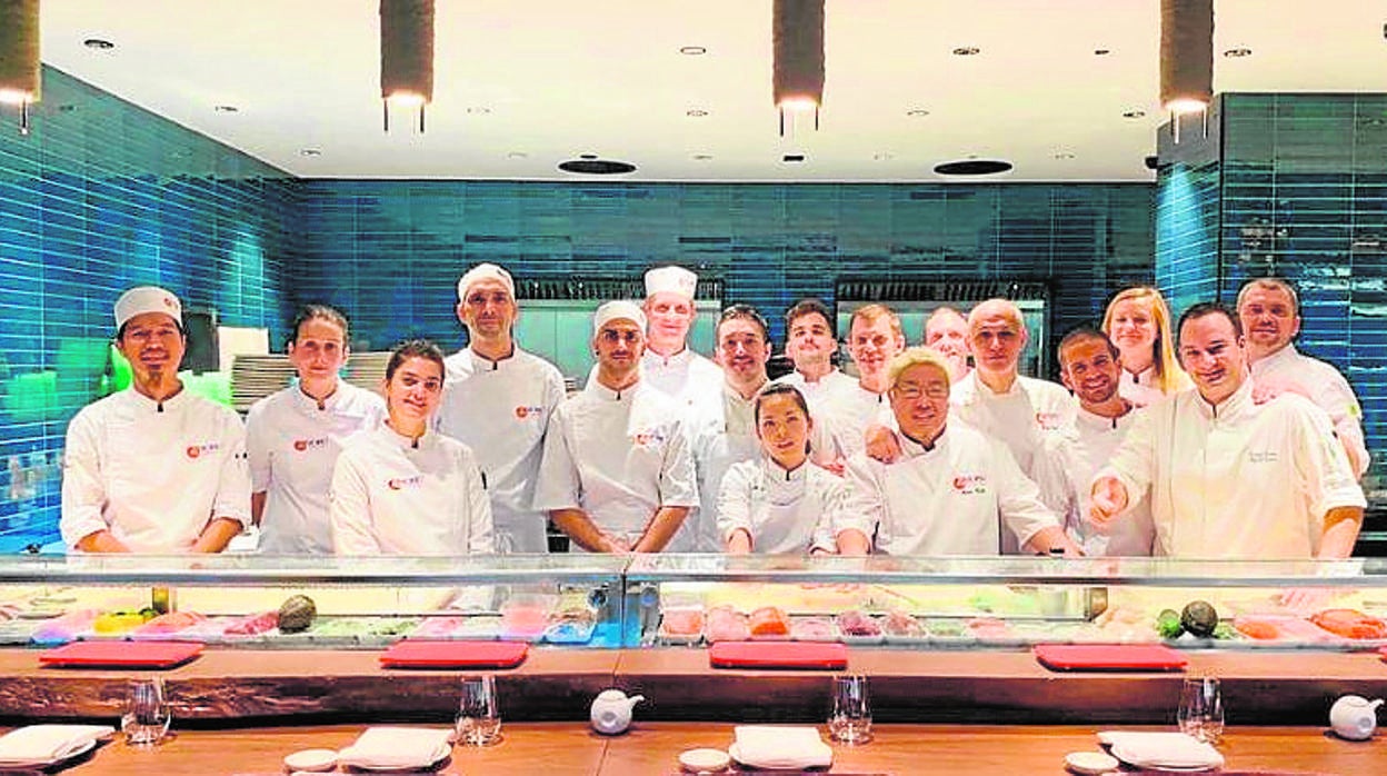 Equipo de cocineros de Nobu en Barcelona