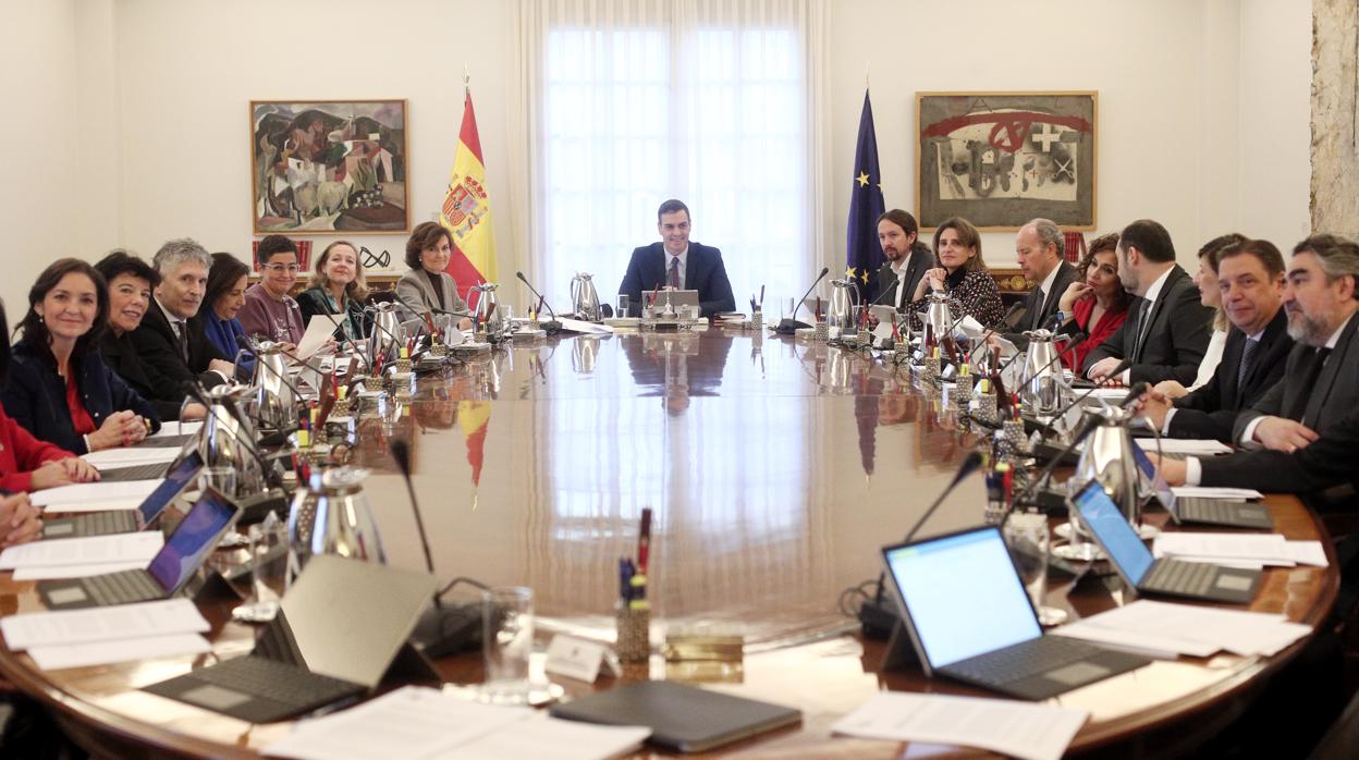 Comparece Pedro Sánchez tras el primer consejo de ministros del Gobierno de coalición del PSOE y Unidas Podemos