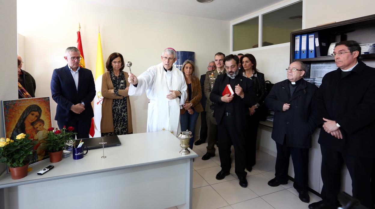 El arzobispo Rodríguez inauguró las instalaciones de Manos Unidas