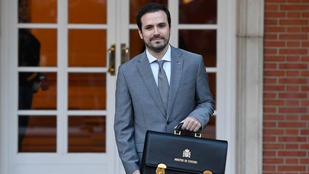 Garzón anuncia su interés en regular la publicidad de las casas de apuestas para acabar con la ludopatía