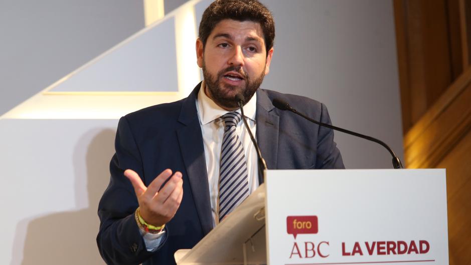 El PP de Murcia cree que la polémica con el «pin parental» es una «cortina de humo» orquestada por el Gobierno de Sánchez