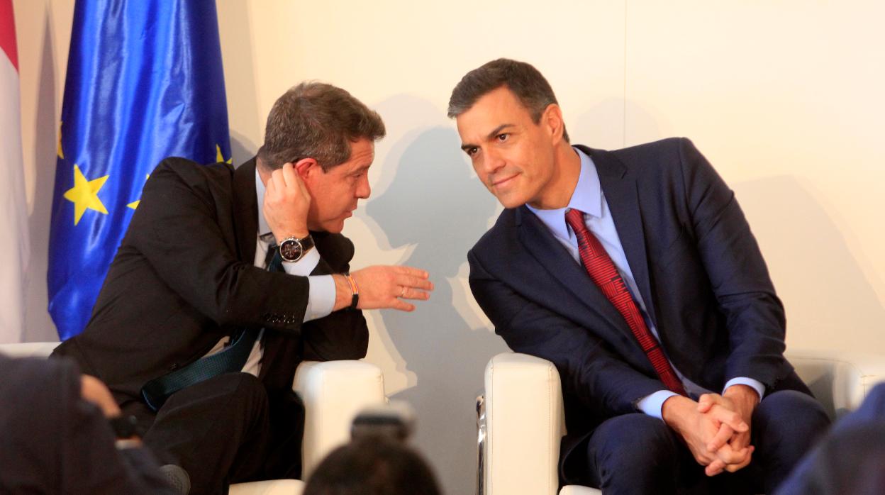 Emiliano García-Page y Pedro Sánchez, en una imagen de archivo