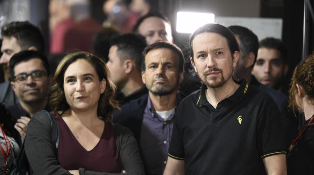 Colau e Iglesias, en un mitin de los comunes en las pasadas elecciones generales