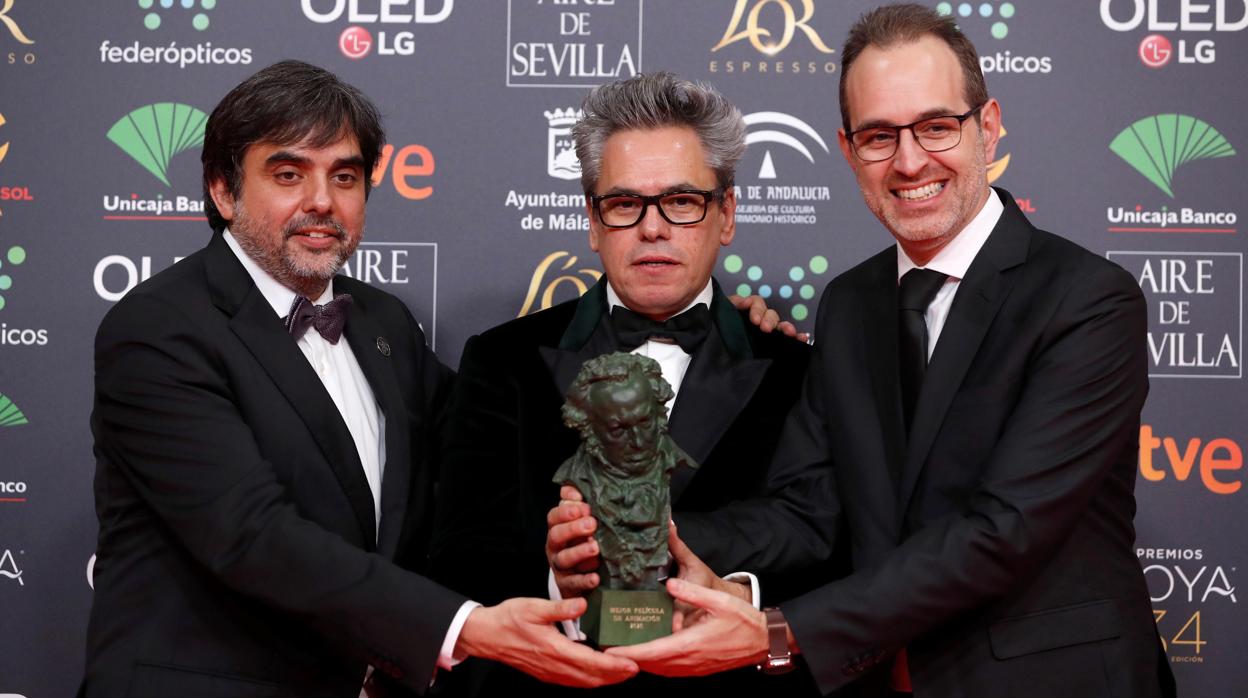 Manuel Cristóbal, Álex Cervantes y José María Fernández de Vega reciben el Goya a la mejor película de animación por su trabajo en "Buñuel en el laberinto de las tortugas"