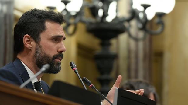 El Tribunal Constitucional pide al fiscal que investigue la posible desobediencia de Torrent