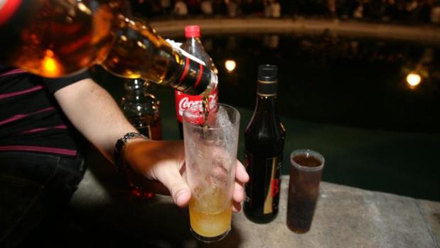 Los Jardines de Méndez Núñez de La Coruña no beberán más vodka con limón