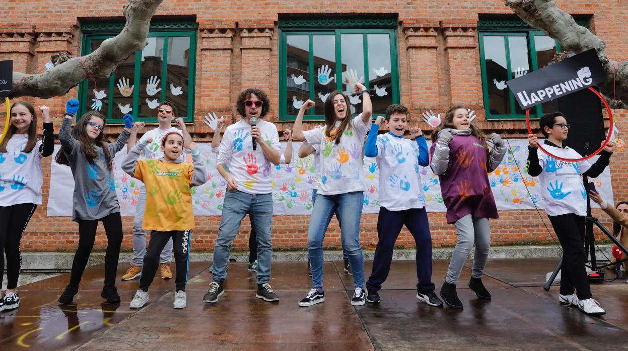 Celebración del Día de la Paz en el Colegio Isabel la Católica de Valladolid