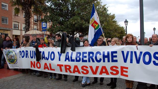 Vox se desmarca del trasvase