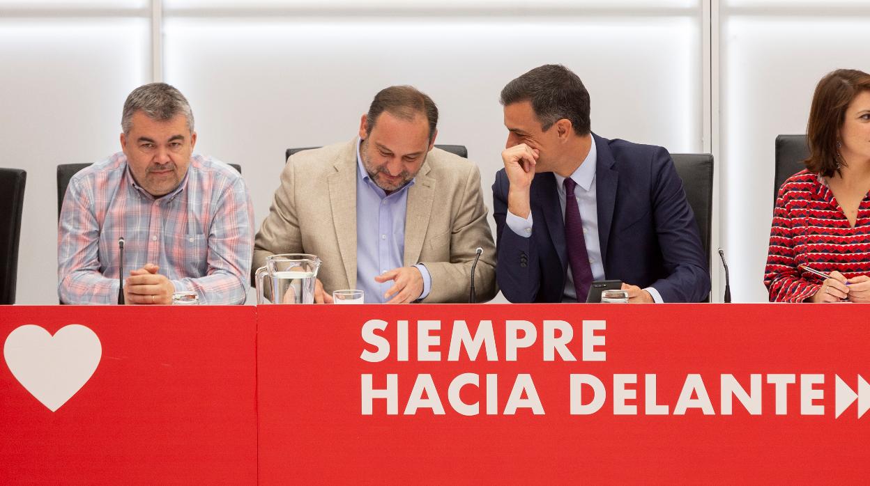 Santos Cerdán, José Luis Ábalos, Pedro Sánchez y Adriana Lastra