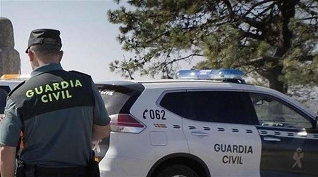 Agente de la Guardia Civil, durante una operación