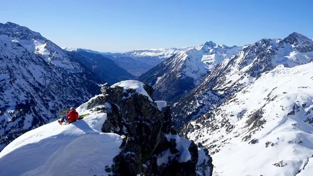 El Pirineo encara uno de los mayores deshielos de la última década sin hueco en los embalses