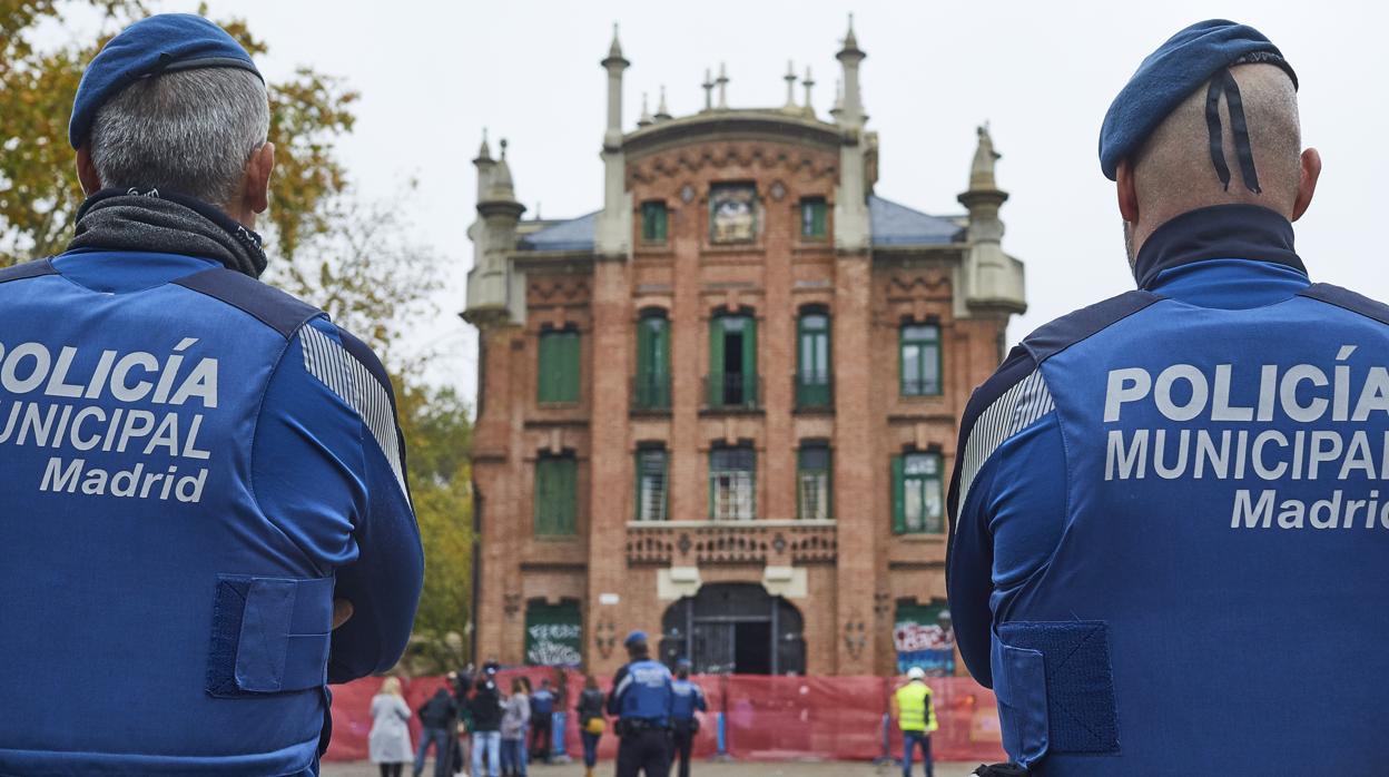 Imagen de archivo de dos agentes de la Policía Municipal de Madrid