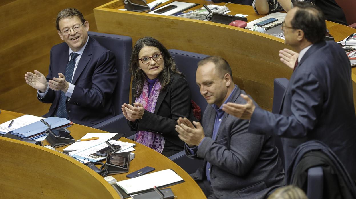 El conseller de Hacienda, Vicent Soler, interviene en las Cortes Valencianas