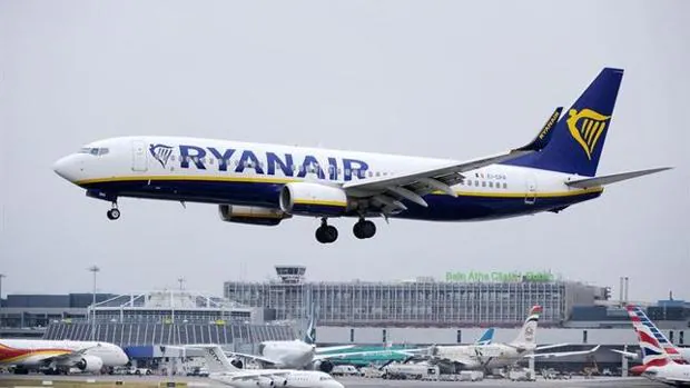 Ryanair podría retomar vuelos cancelados con Canarias
